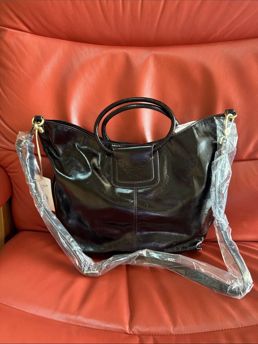 NWT HOBO Polished Black Sheila Tote Bag Purse w/ Crossbody, 100% Genuine Leather